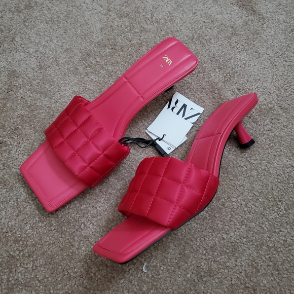 Zara* Heeled Sandal Pink Quilted - Picture 7 of 7